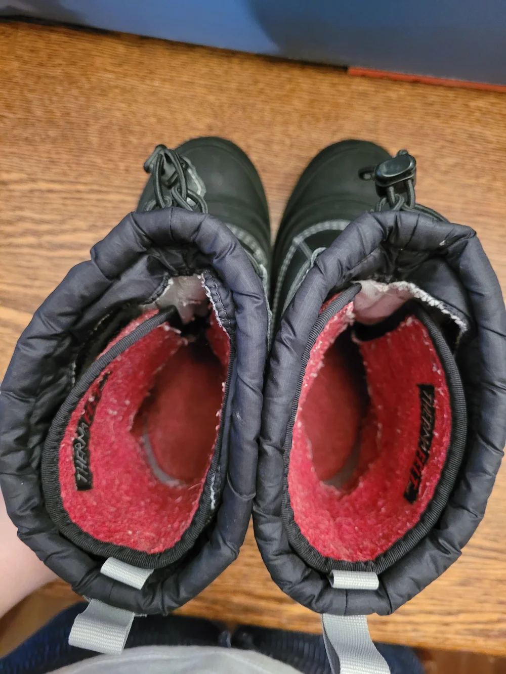 The North Face Kids Black Winter Snow Boots Alpenglow IV Size 6